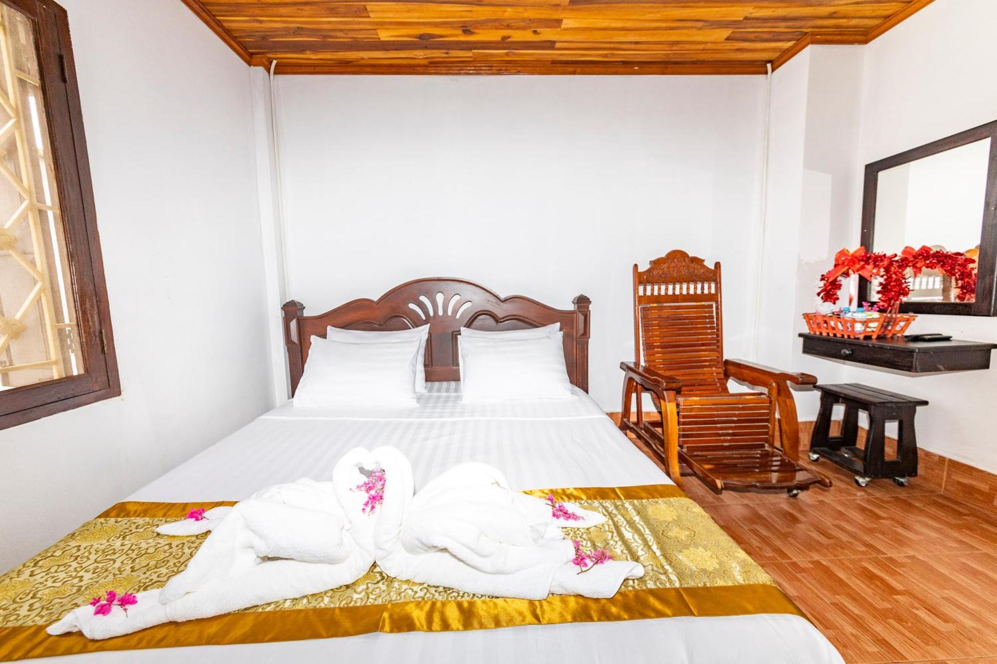 Nirasim Villa Luang Prabang Exterior foto