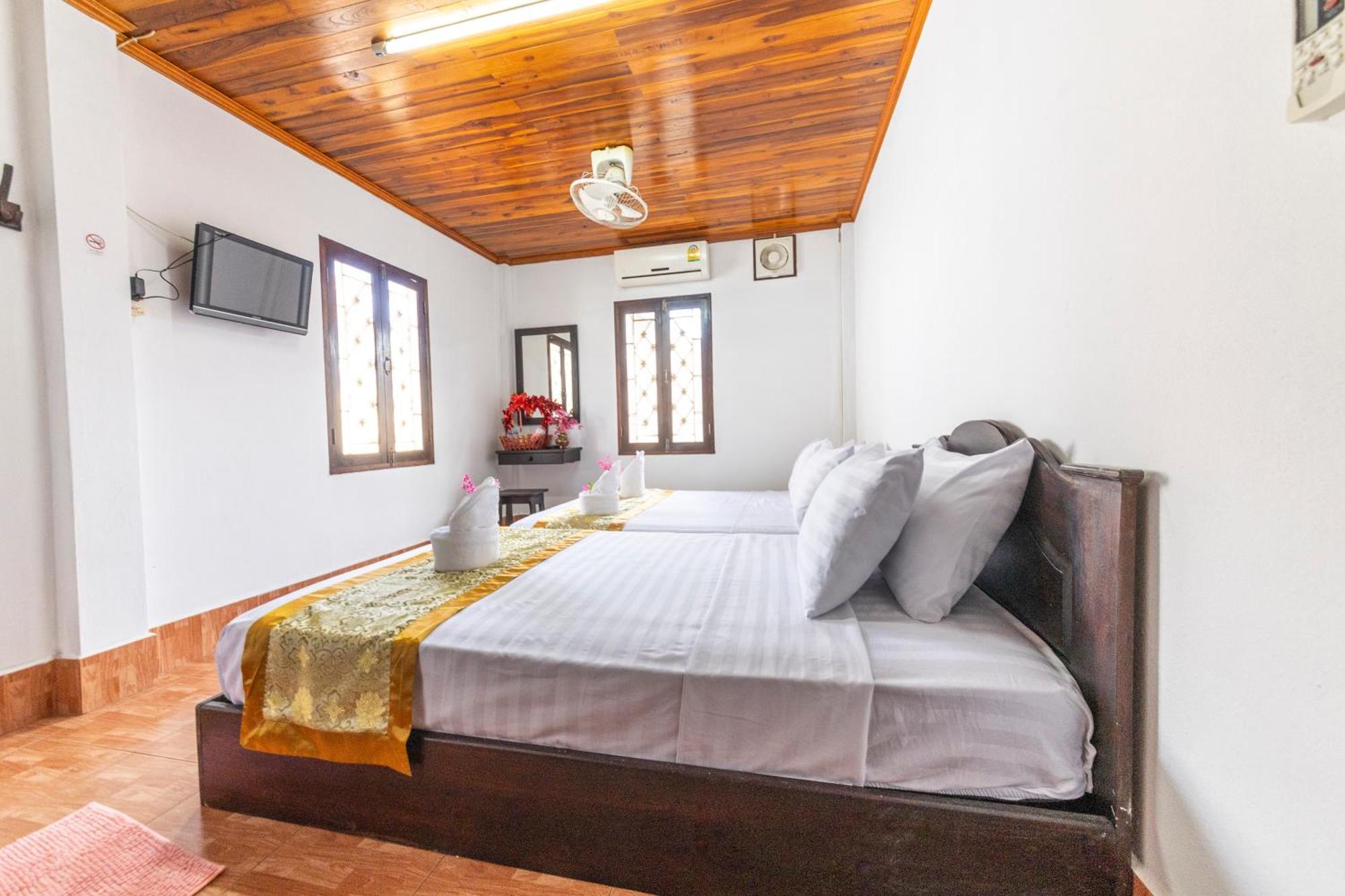 Nirasim Villa Luang Prabang Exterior foto